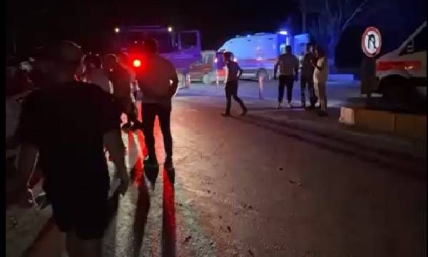 İzmir’de kamyonet ile hafif ticari araç çarpıştı: 7 yaralı
